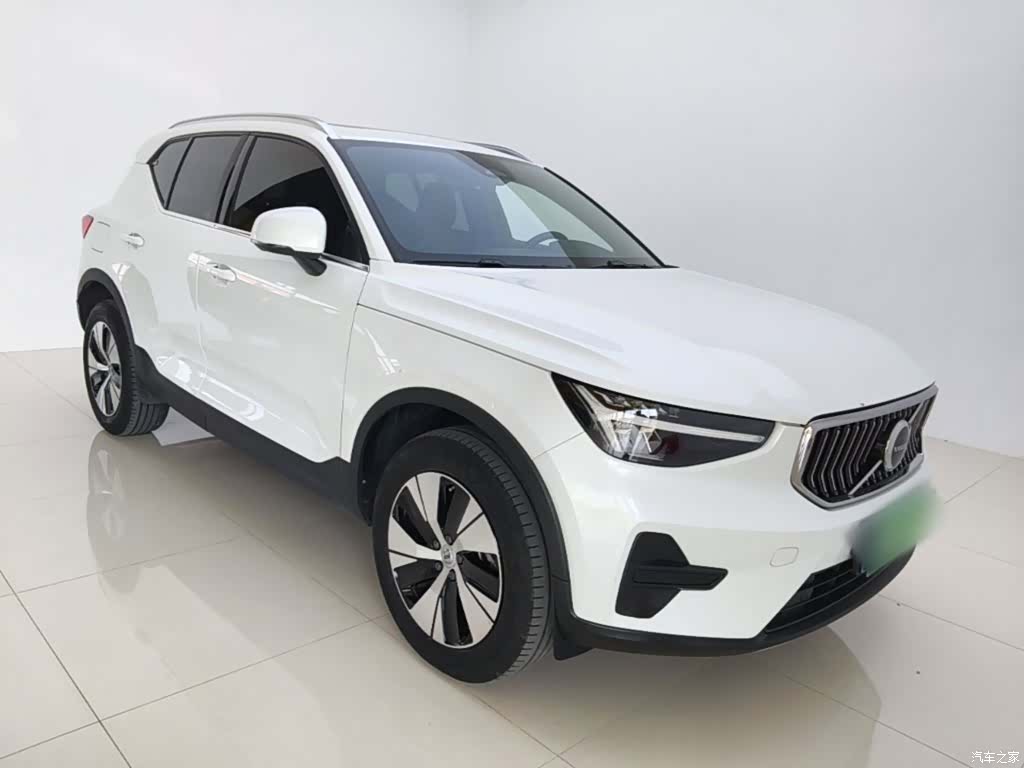 Volvo XC40, 2024 4