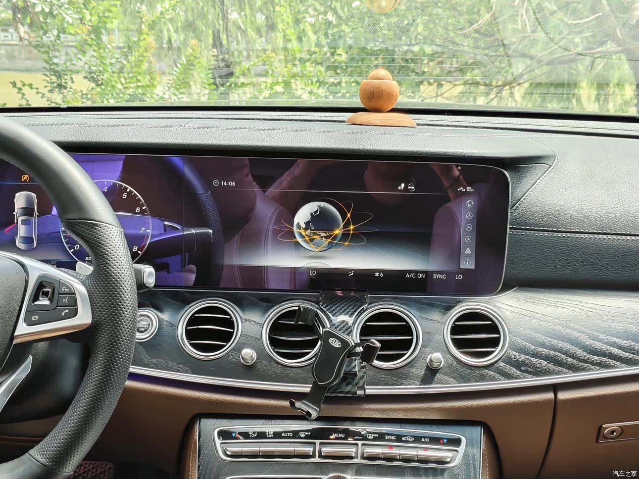 Mercedes-Benz E-Class, 2018 14