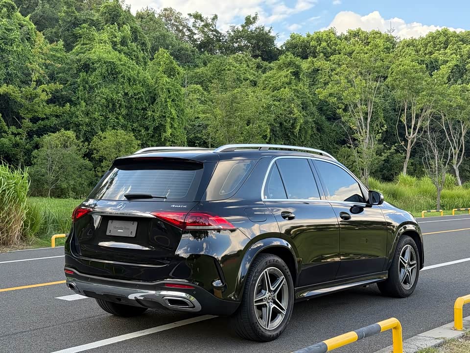Mercedes-Benz GLE Mercedes-Benz GLE