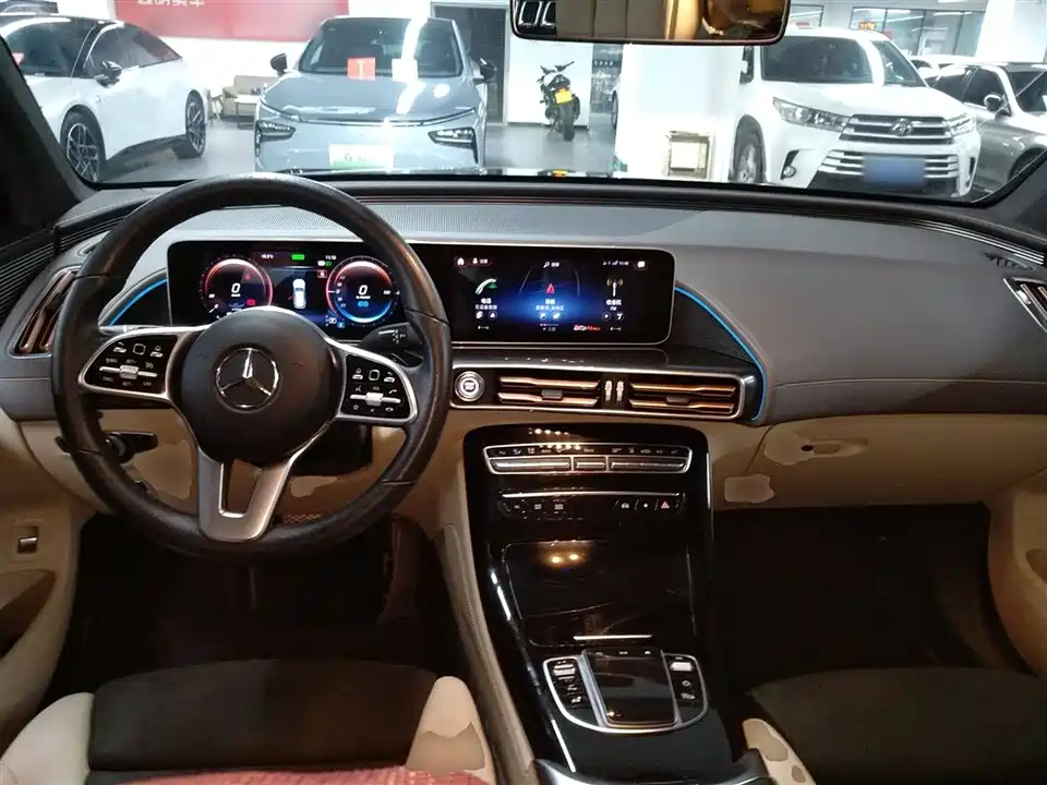Mercedes-Benz EQC