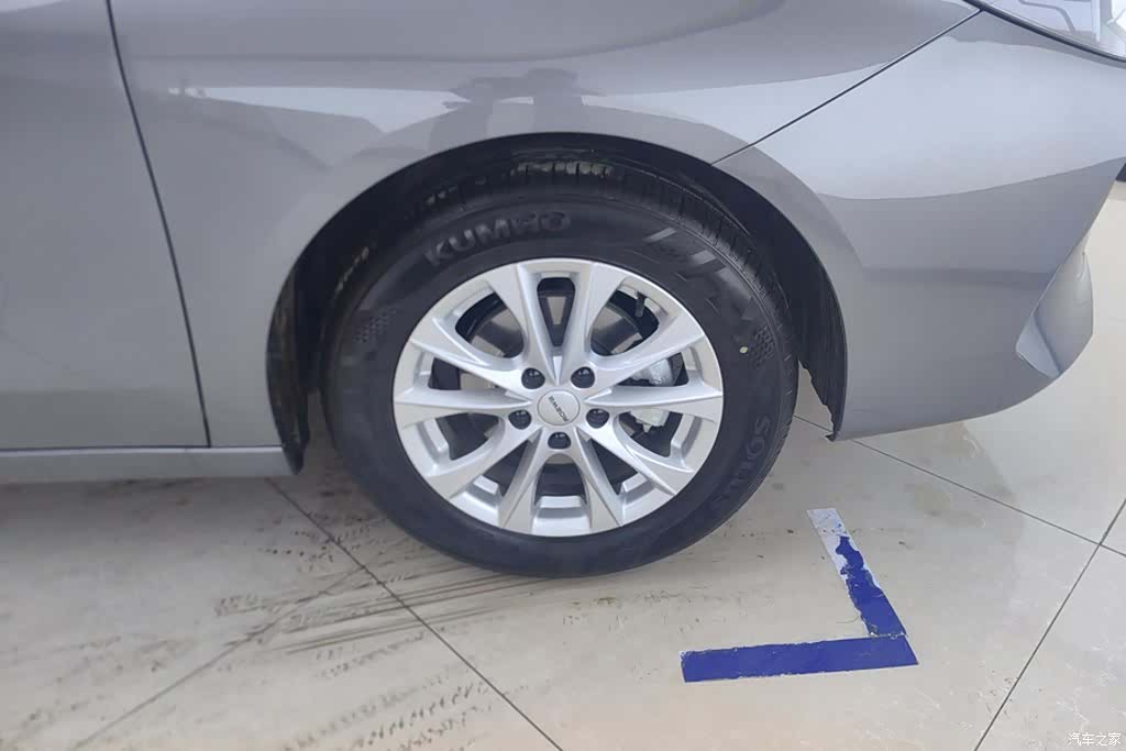Roewe i5, 2025 6