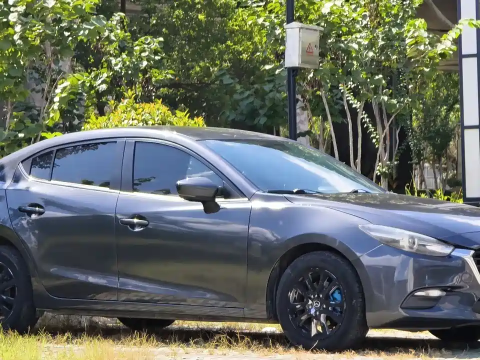 Mazda 3 Angkesaila