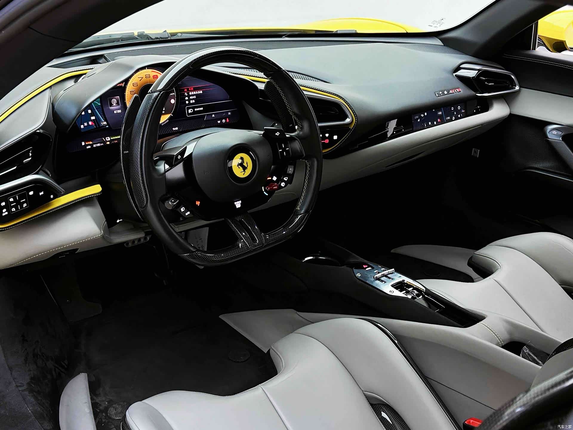 Ferrari 296, 2023 4