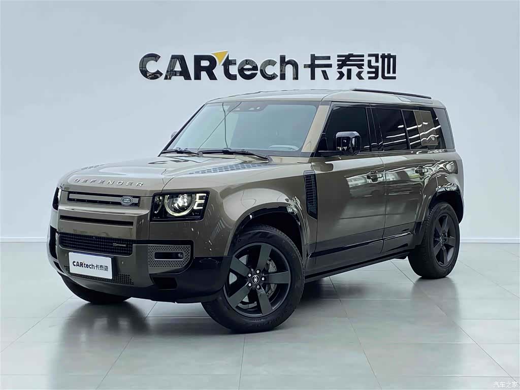 Land Rover Defender, 2022 3