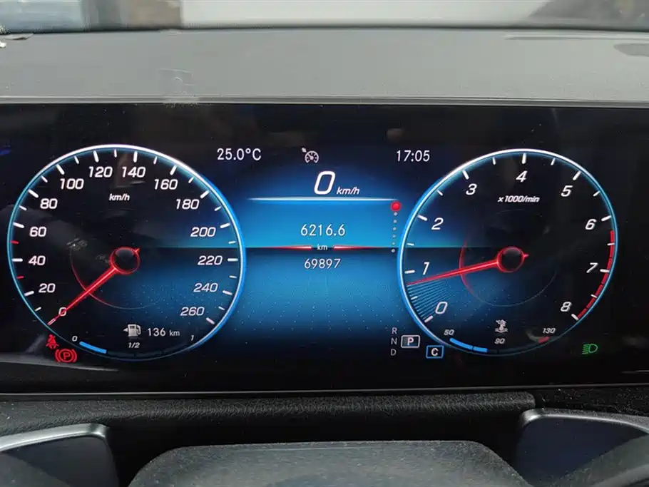 Mercedes-Benz GLB Mercedes-Benz GLB
