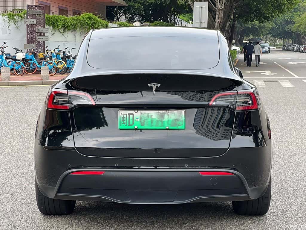 Tesla Model Y, 2023 6