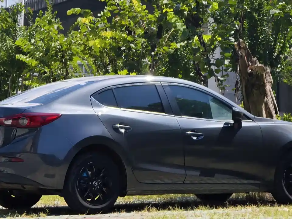 Mazda 3 Angkesaila