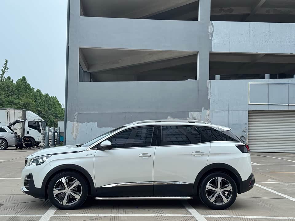 Peugeot 4008 Peugeot 4008