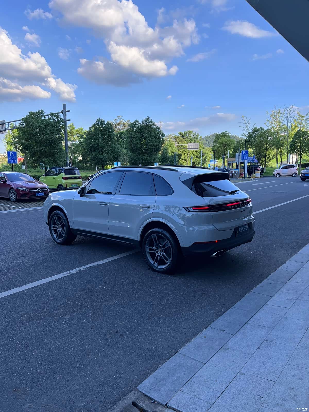 Porsche Cayenne, 2024 8