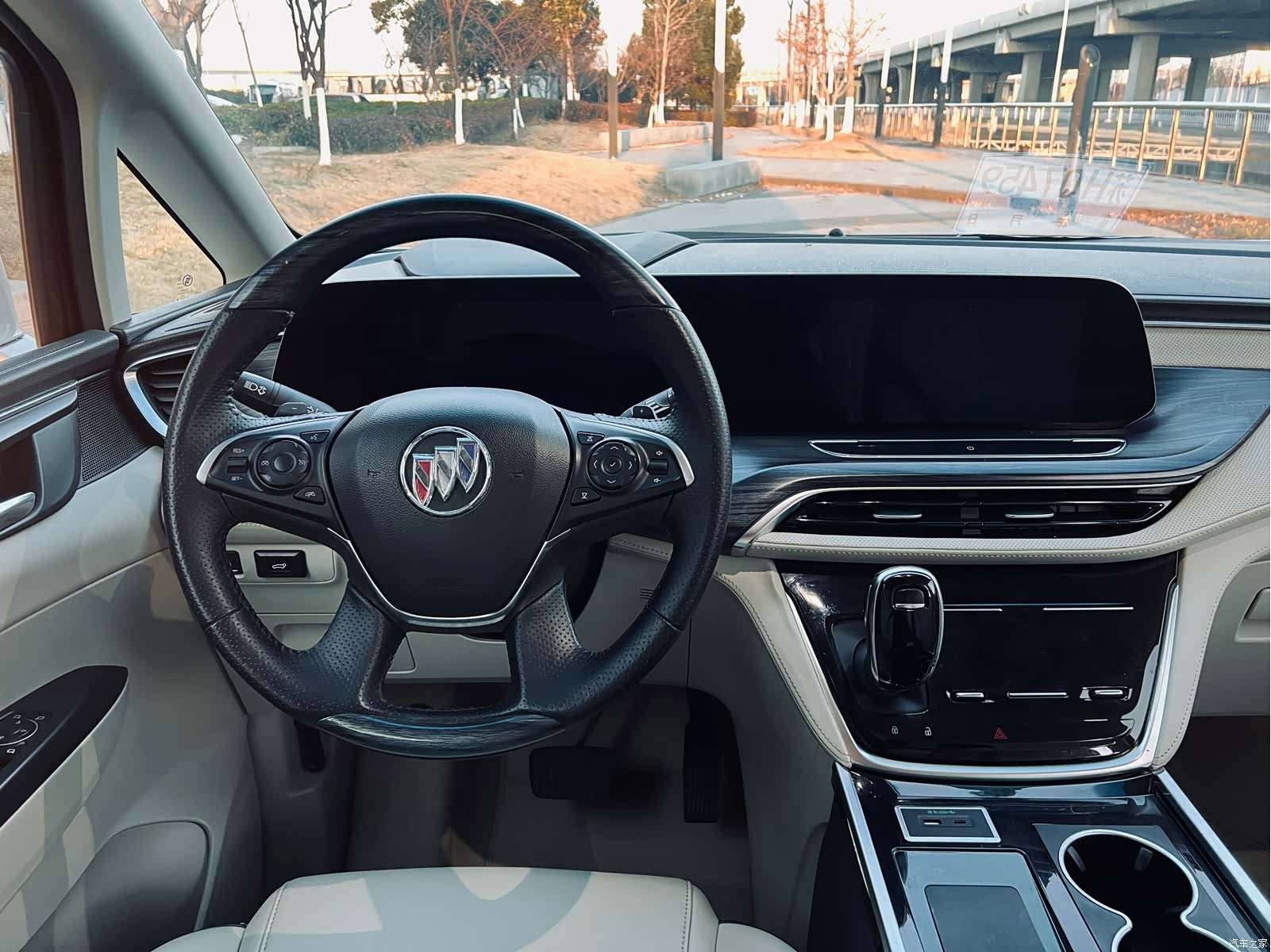 Buick GL8, 2020 13