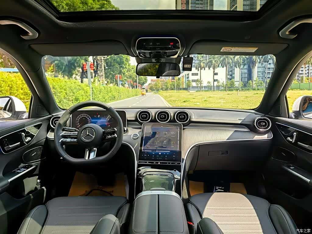 Mercedes-Benz C-Class, 2024 8