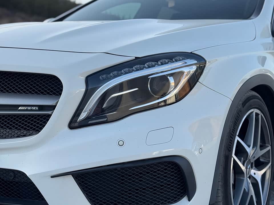 Mercedes-Benz GLA AMG