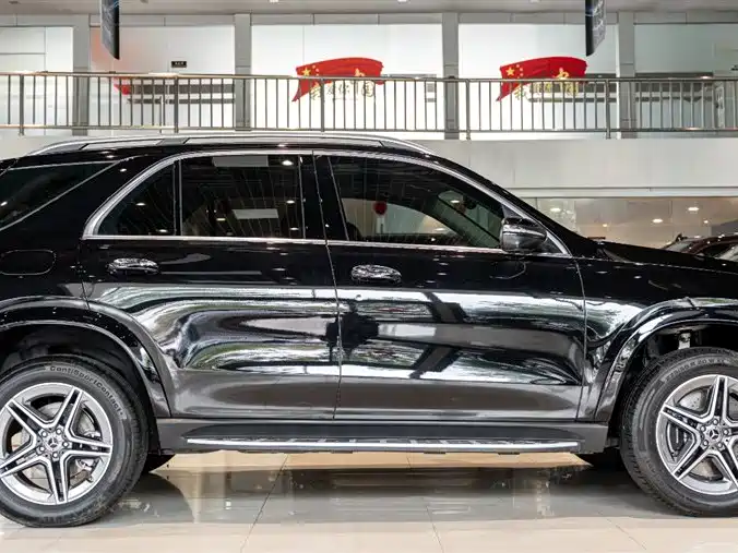 Mercedes-Benz GLE Mercedes-Benz GLE