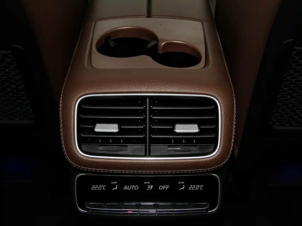 Mercedes-Benz GLE Mercedes-Benz GLE