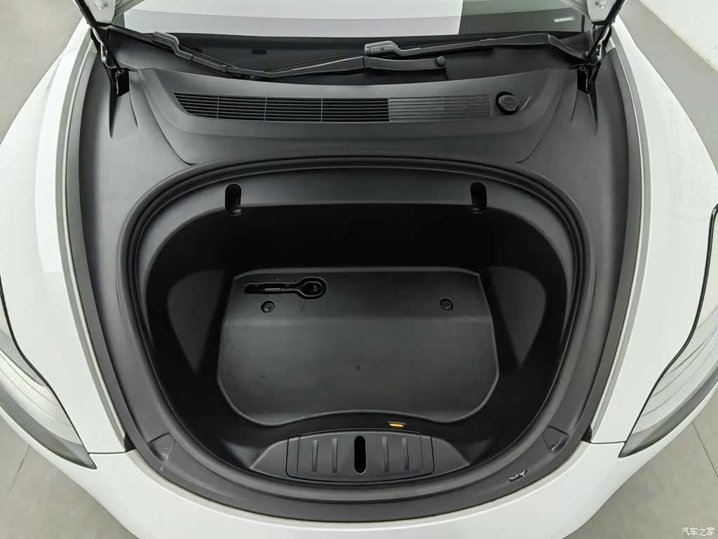 Tesla Model 3, 2020 6