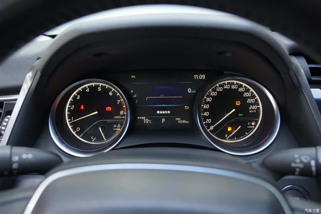 Toyota Camry, 2020 6
