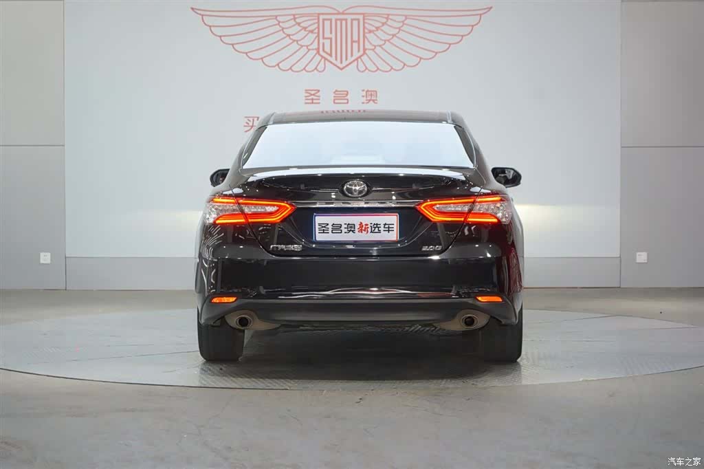Toyota Camry, 2020 все фото