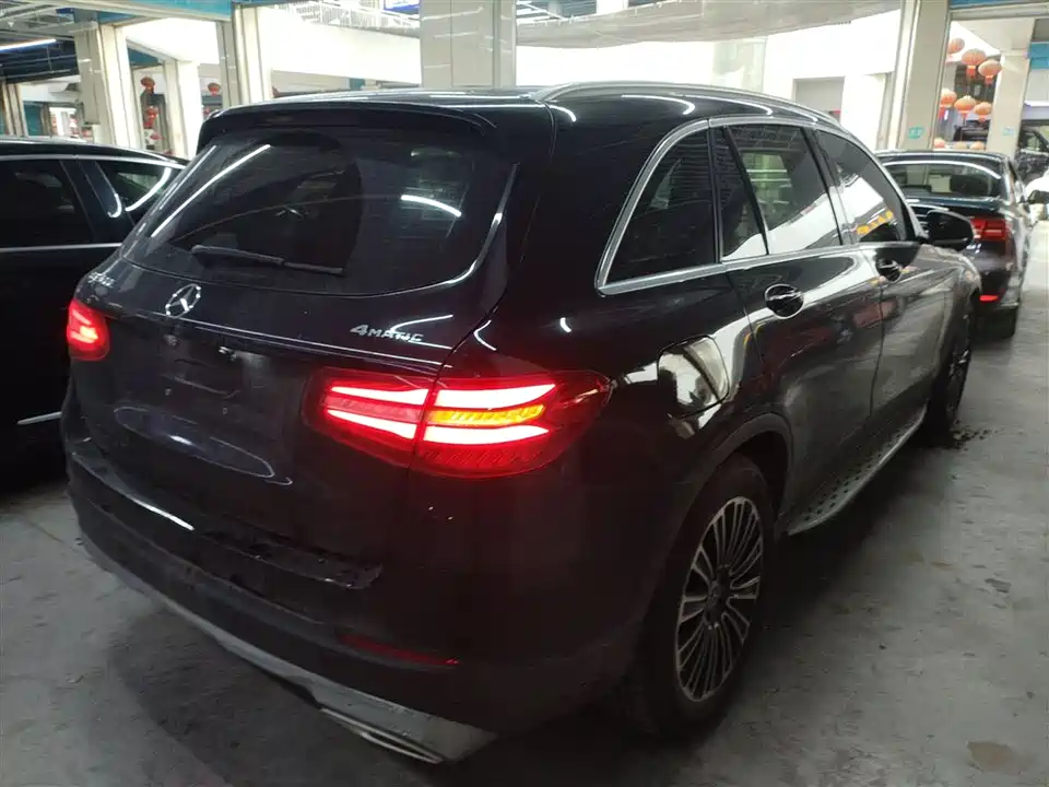 Mercedes-Benz GLC Mercedes-Benz GLC