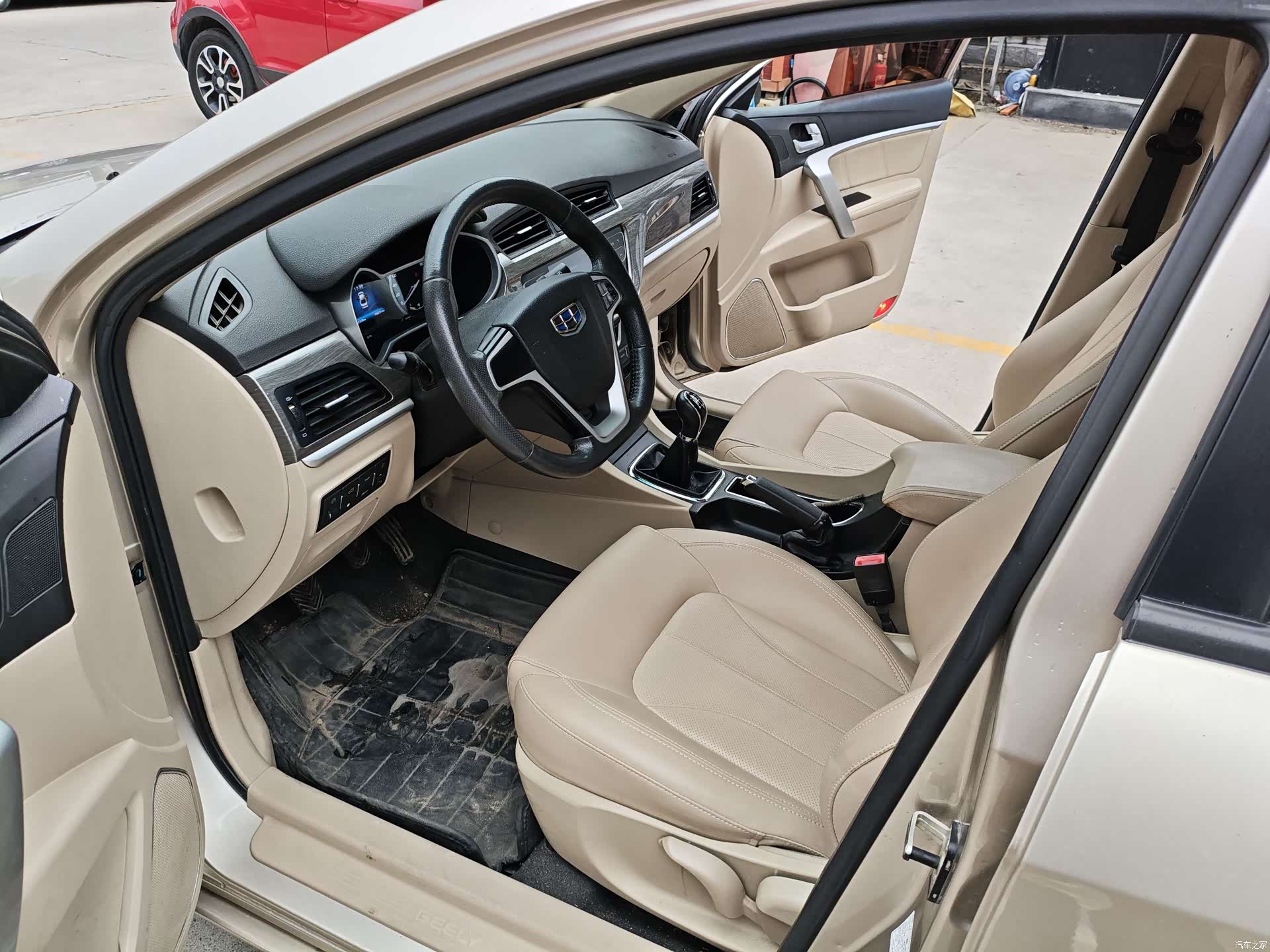 Geely Emgrand, 2017 8