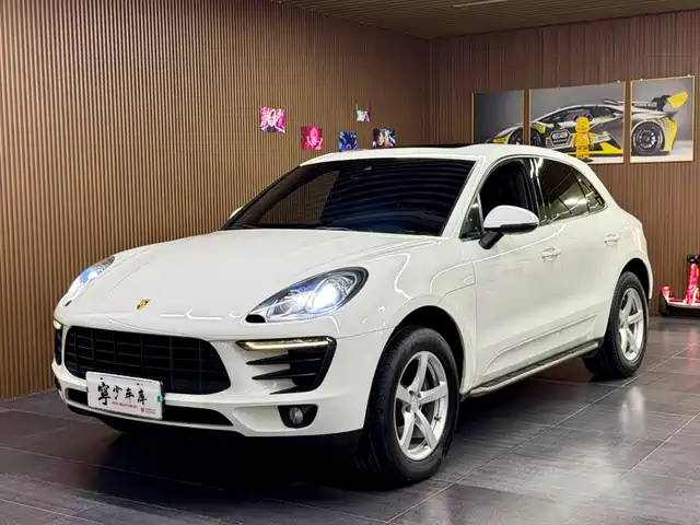 Porsche Macan 2016 — купить из Китая под заказ