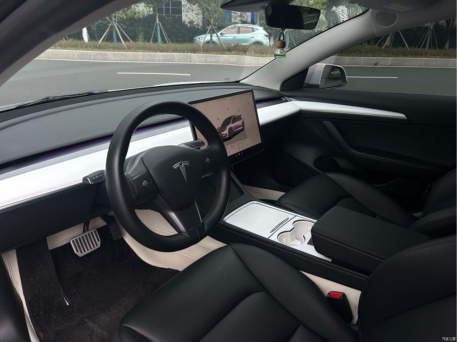 Tesla Model 3, 2022 3