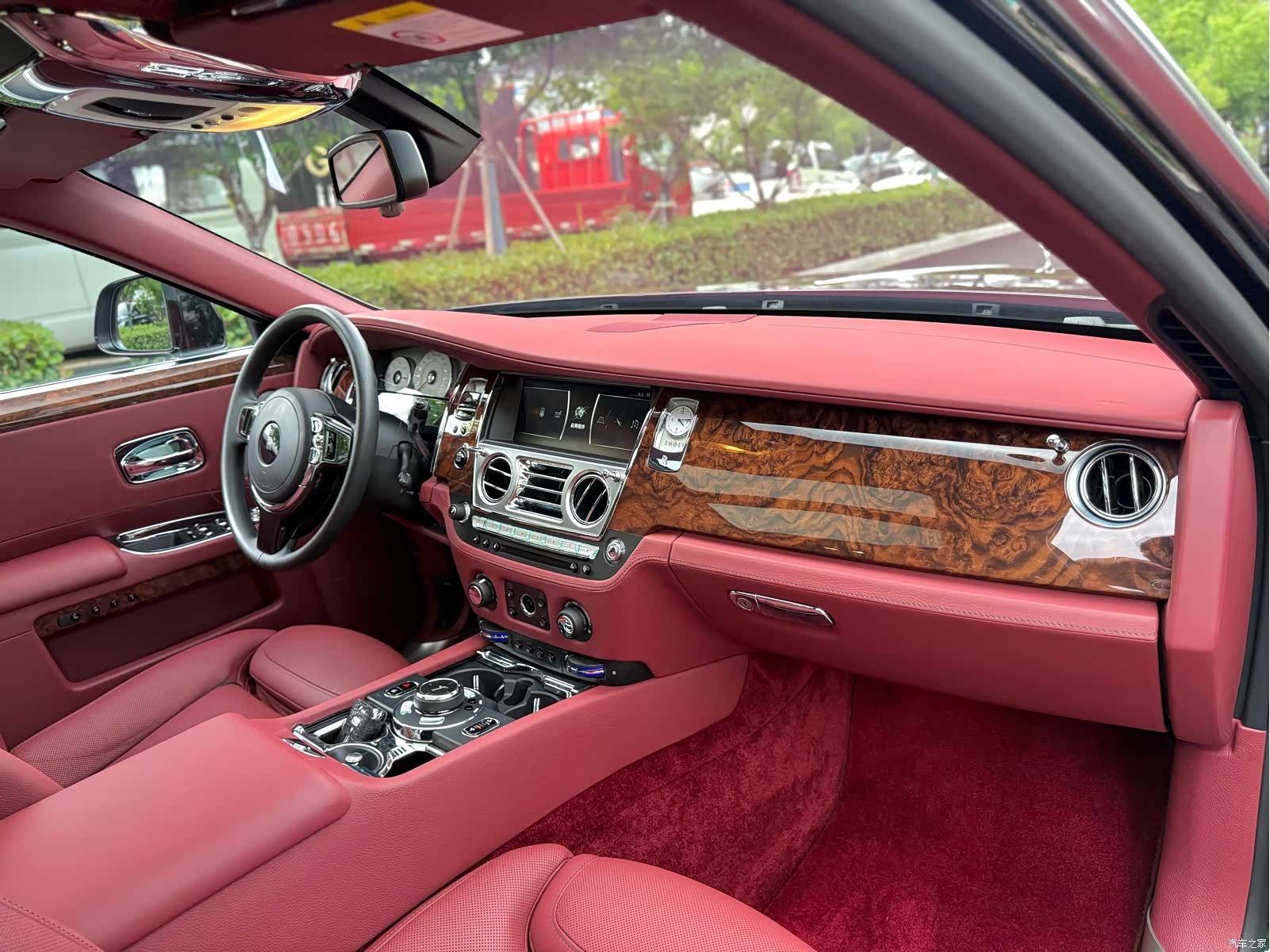 Rolls-Royce Ghost, 2019 6