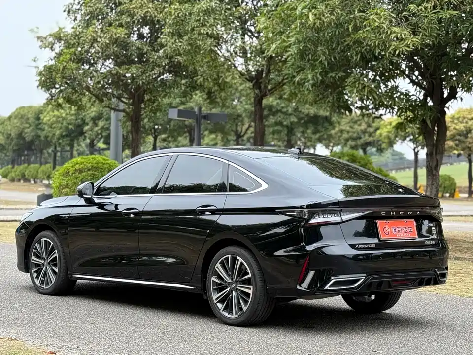 Chery Arrizo 8