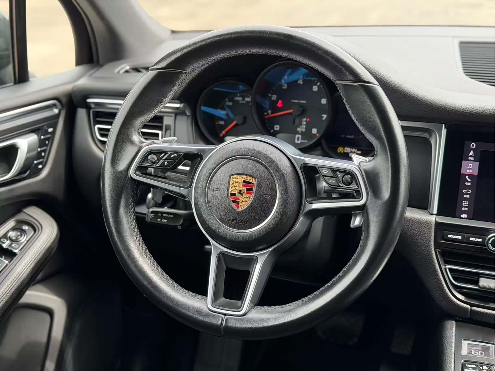 Porsche Macan, 2020 4