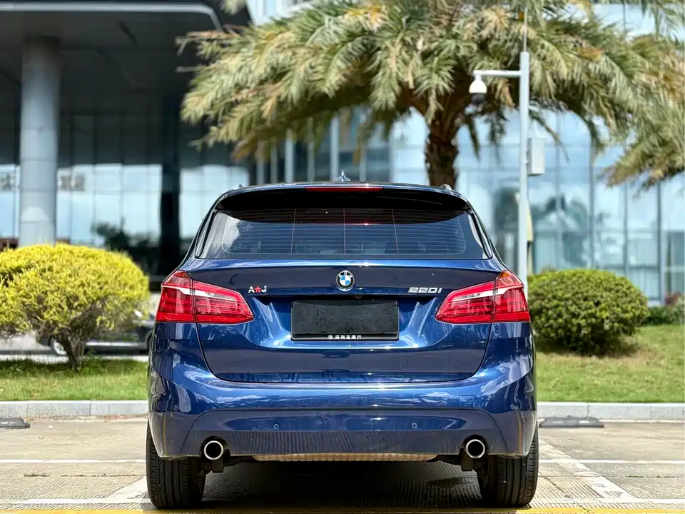 BMW 2 series station wagon