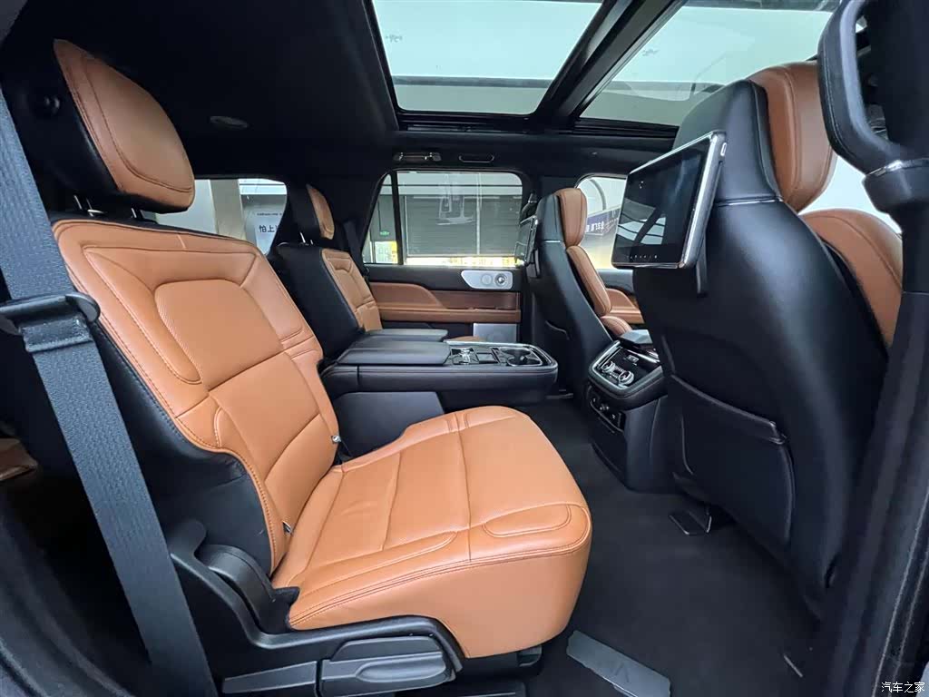 Lincoln Navigator, 2019 24