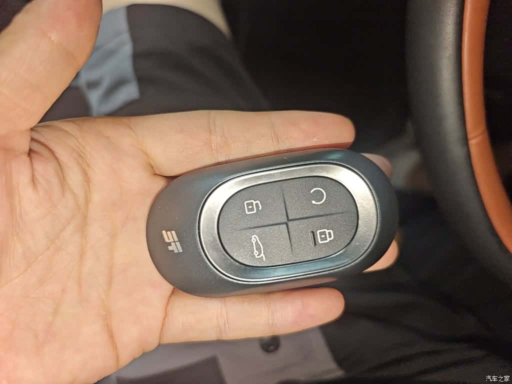 Jetour L7, 2025 9