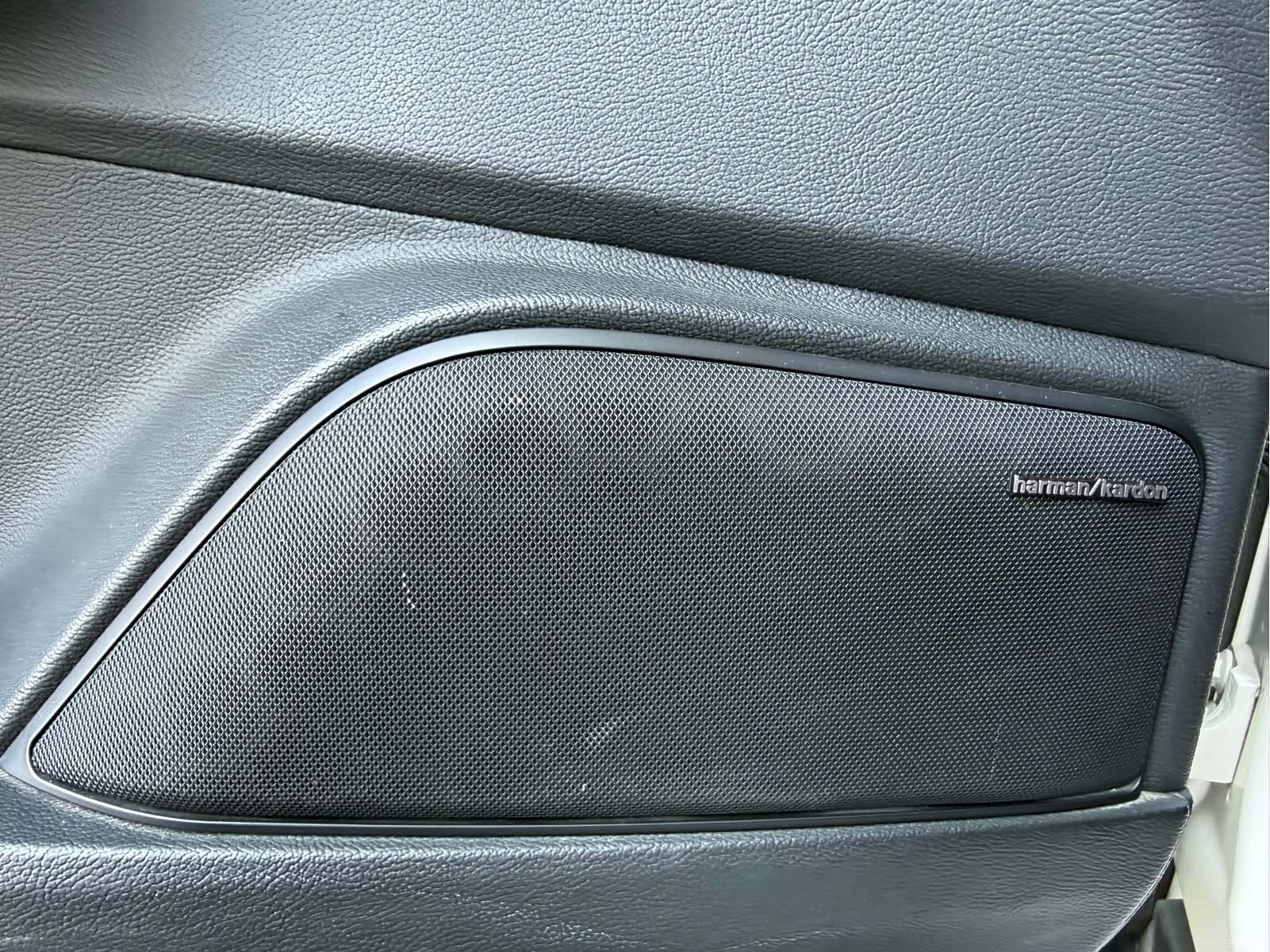 Maserati Levante, 2017 14
