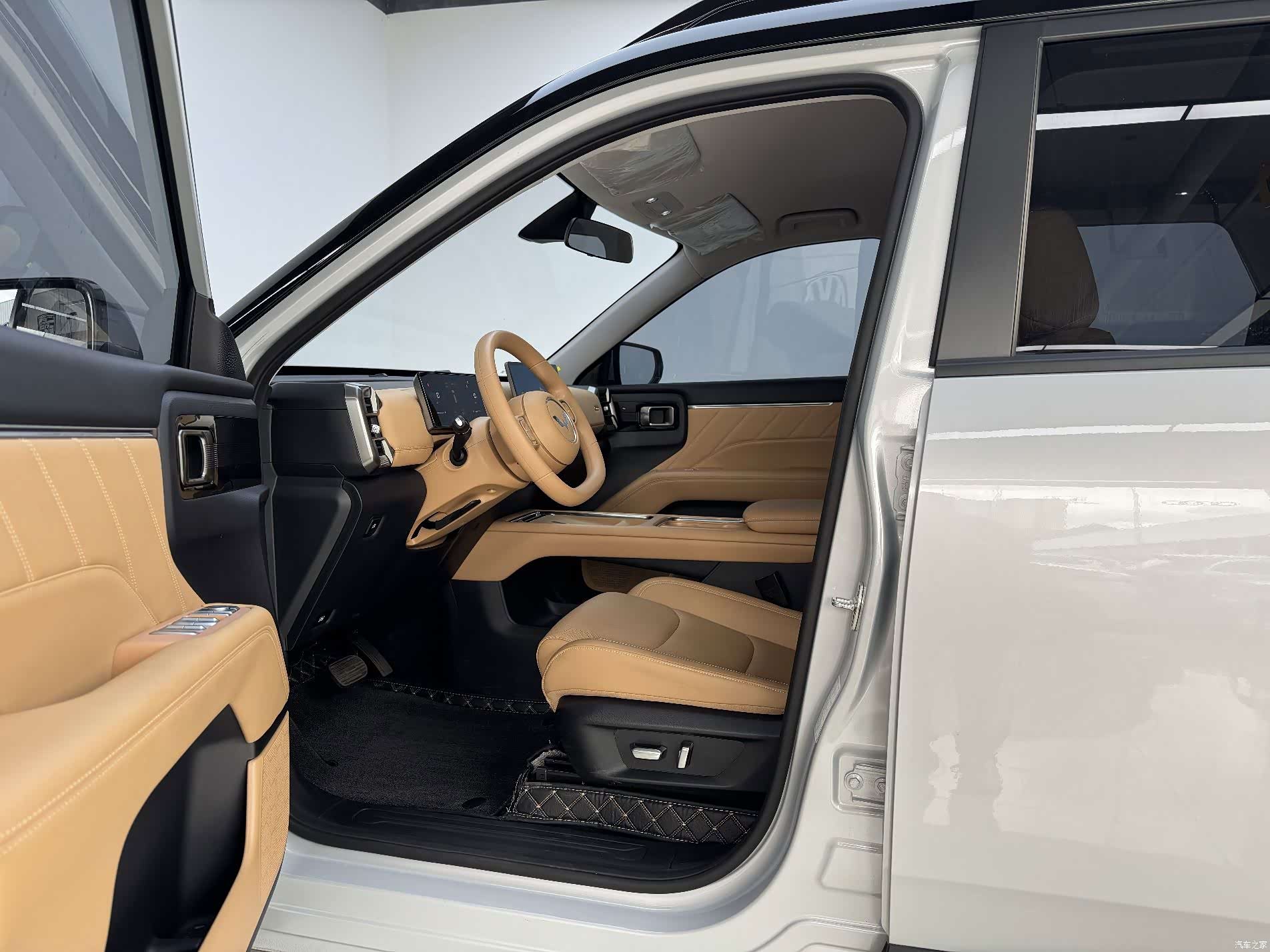 Wuling 560, 2025 4