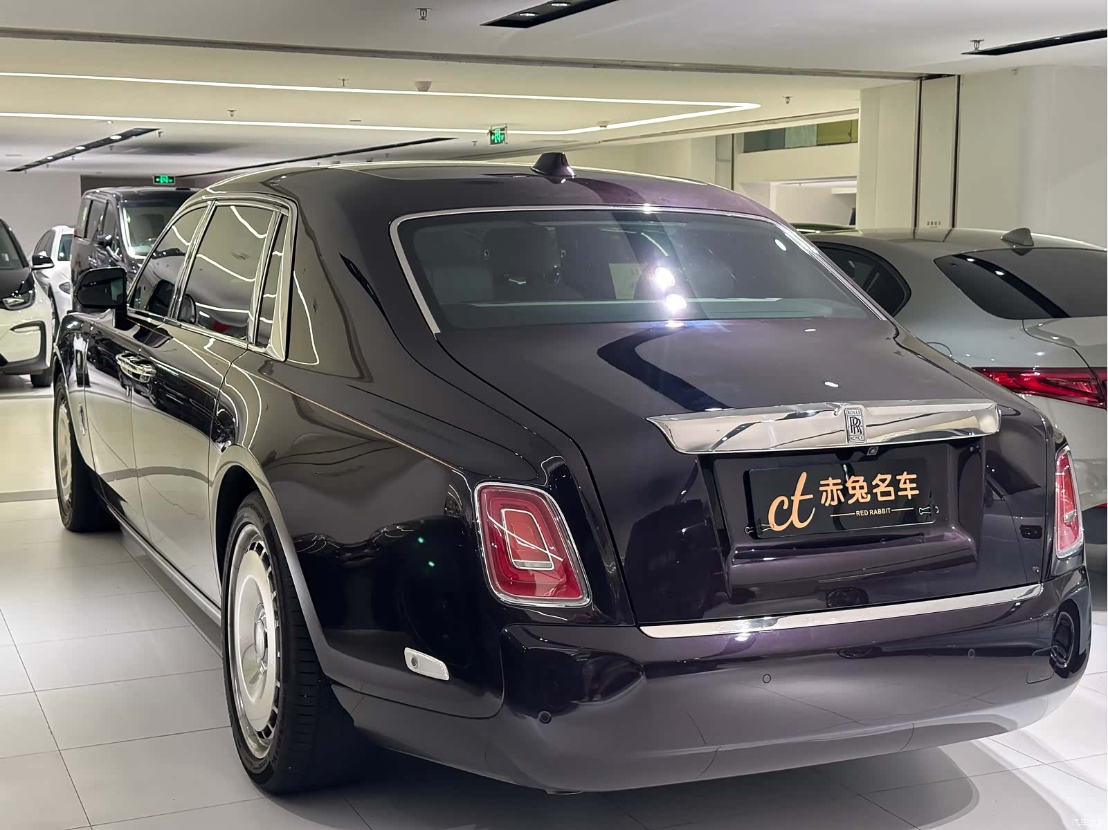 Rolls-Royce Phantom, 2020 4