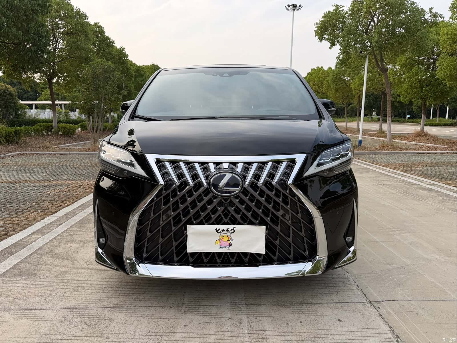 Lexus LM, 2021 2