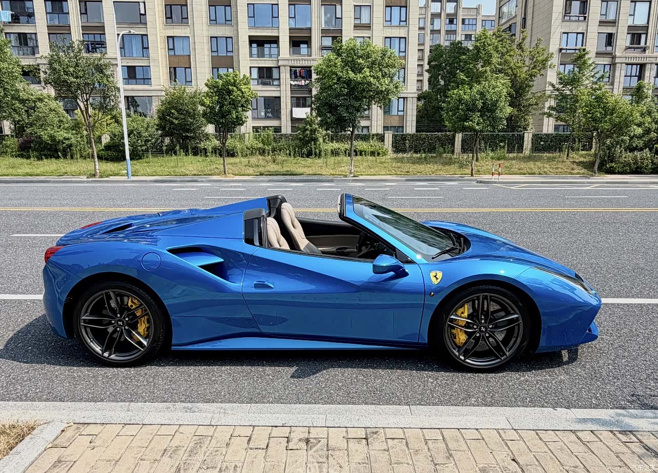 Ferrari 488, 2017 2