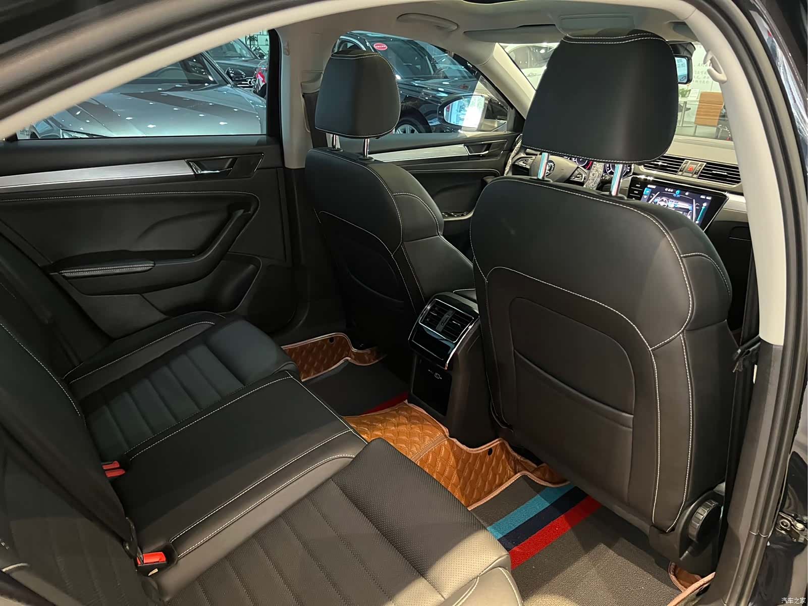 Skoda Superb, 2023 10