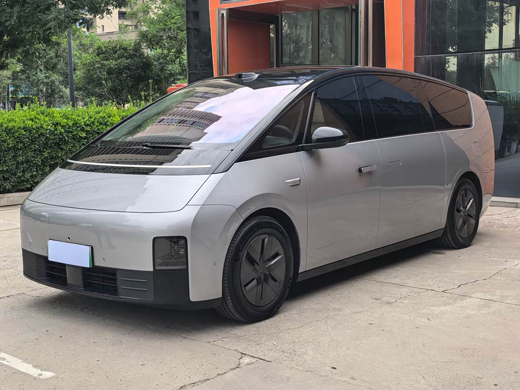 Li Auto MEGA