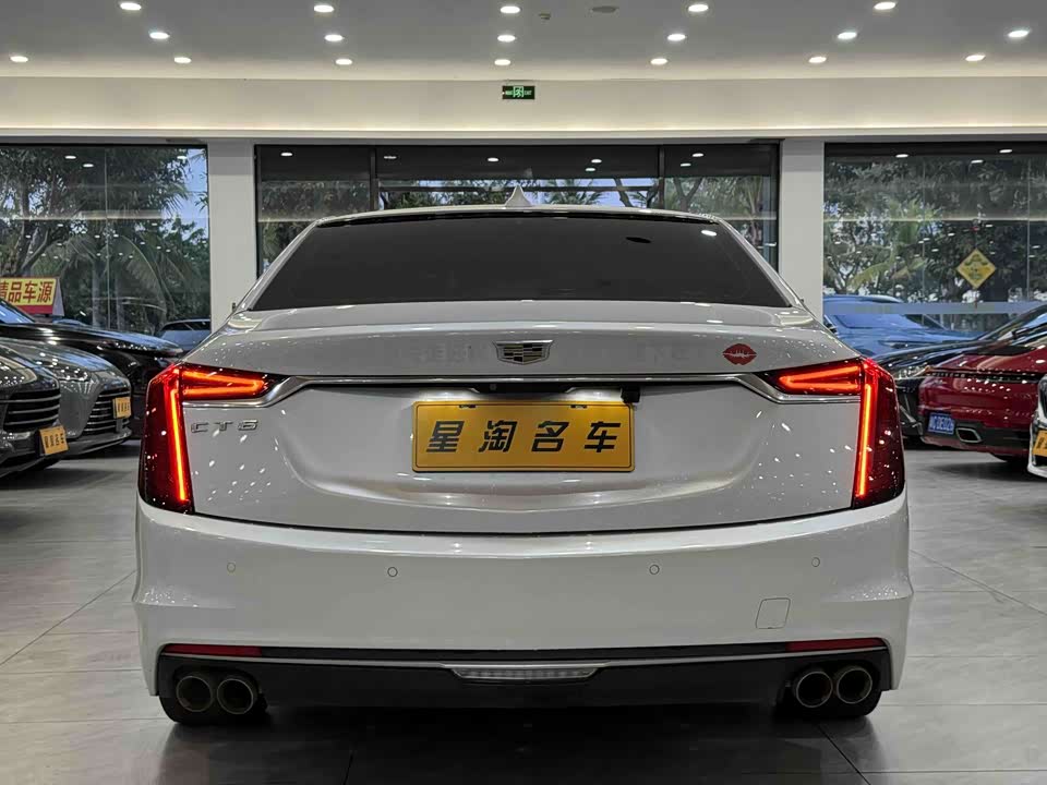 Cadillac CT6