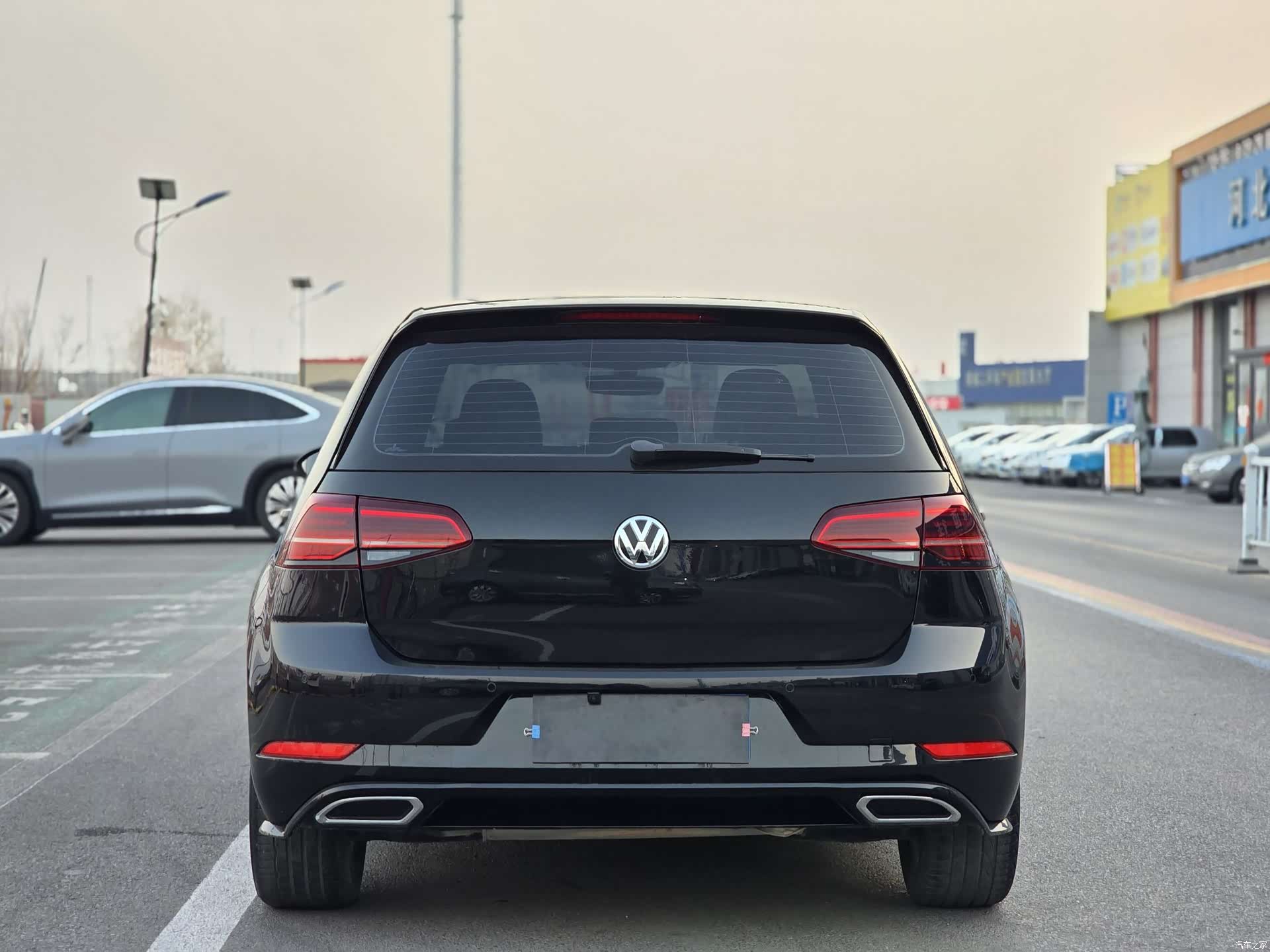 Volkswagen Golf, 2018 все фото