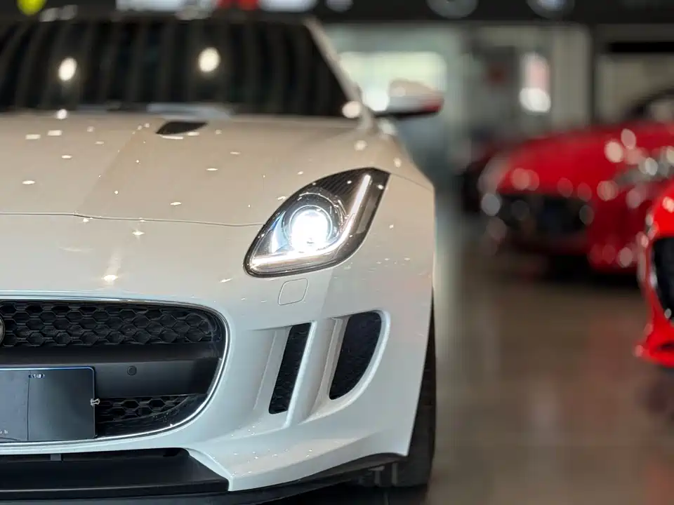 Jaguar F-TYPE