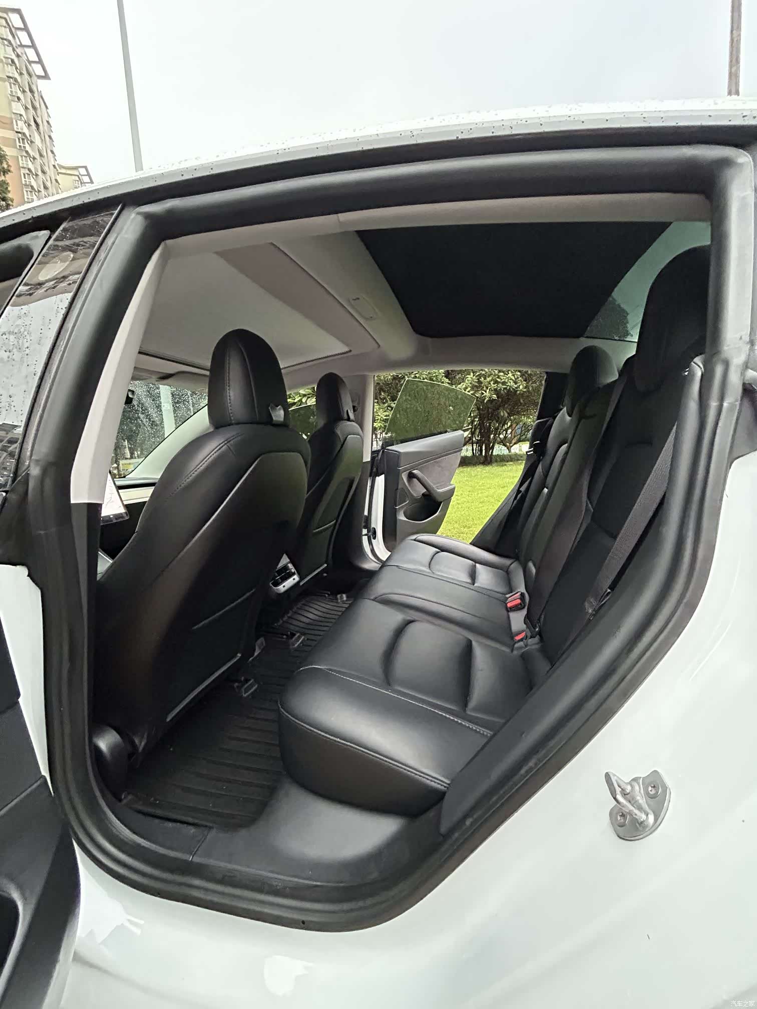 Tesla Model 3, 2020 9