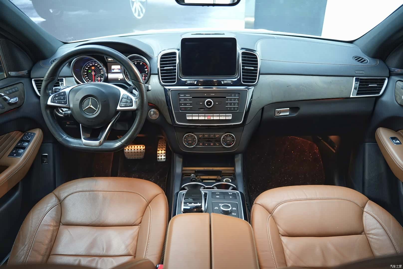 Mercedes-Benz GLE, 2017 все фото