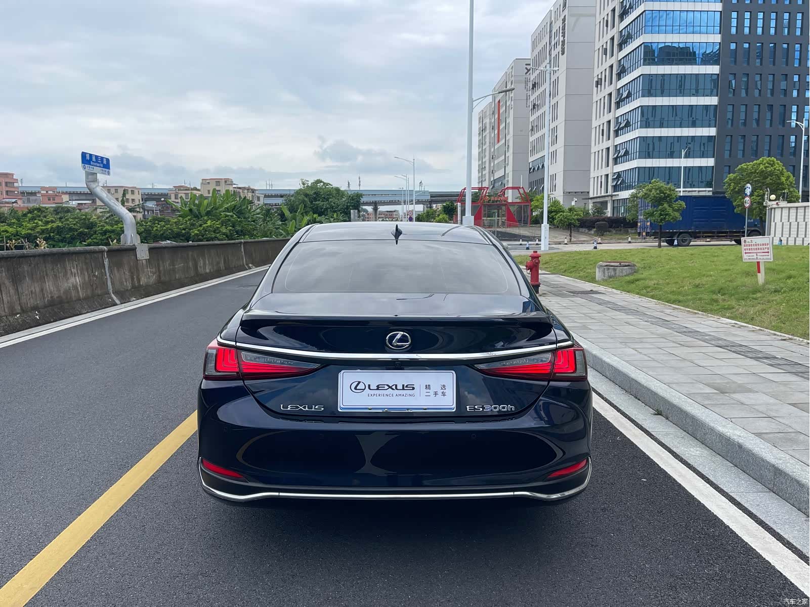 Lexus ES, 2022 8