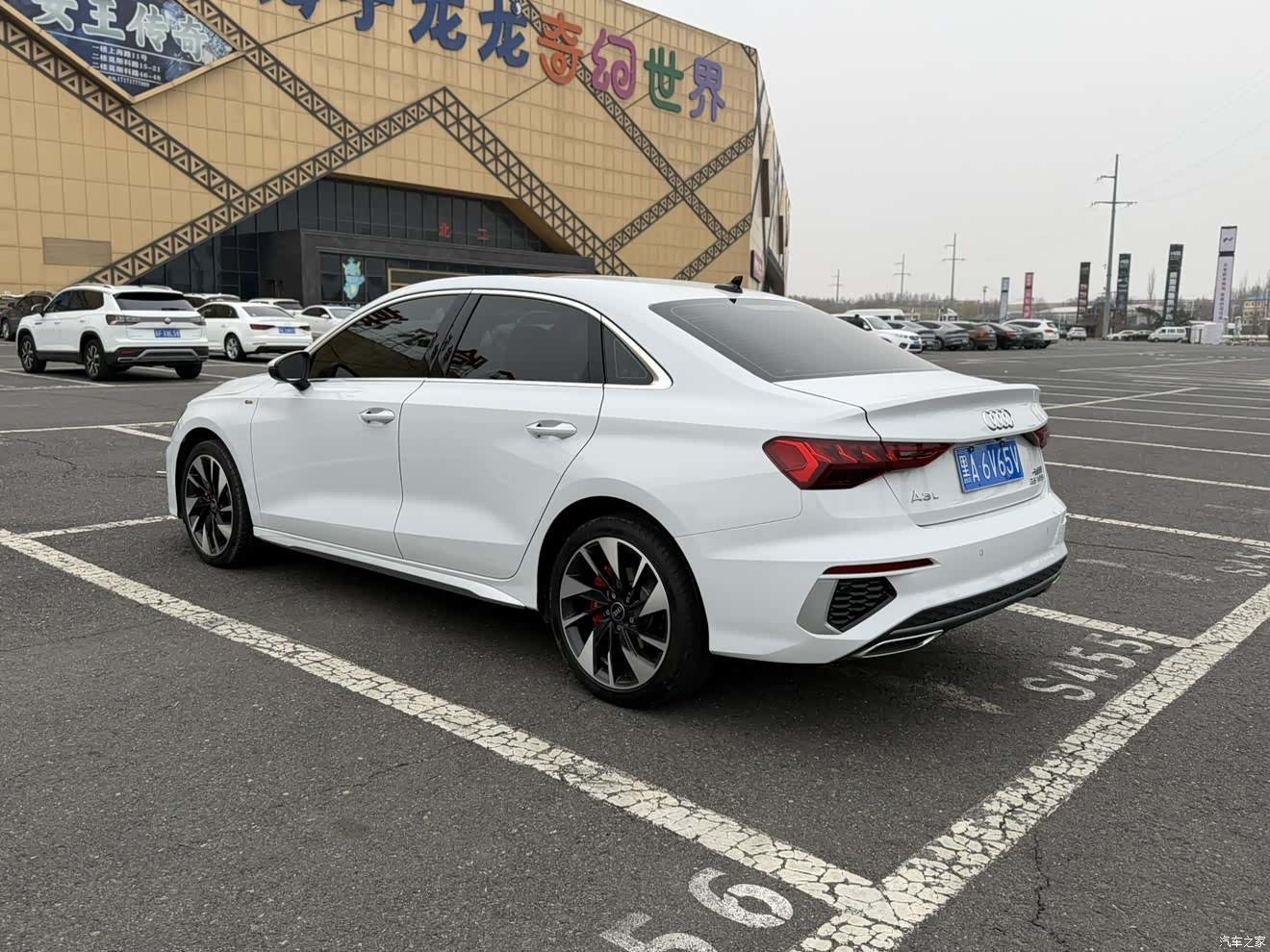 Audi A3, 2022 все фото
