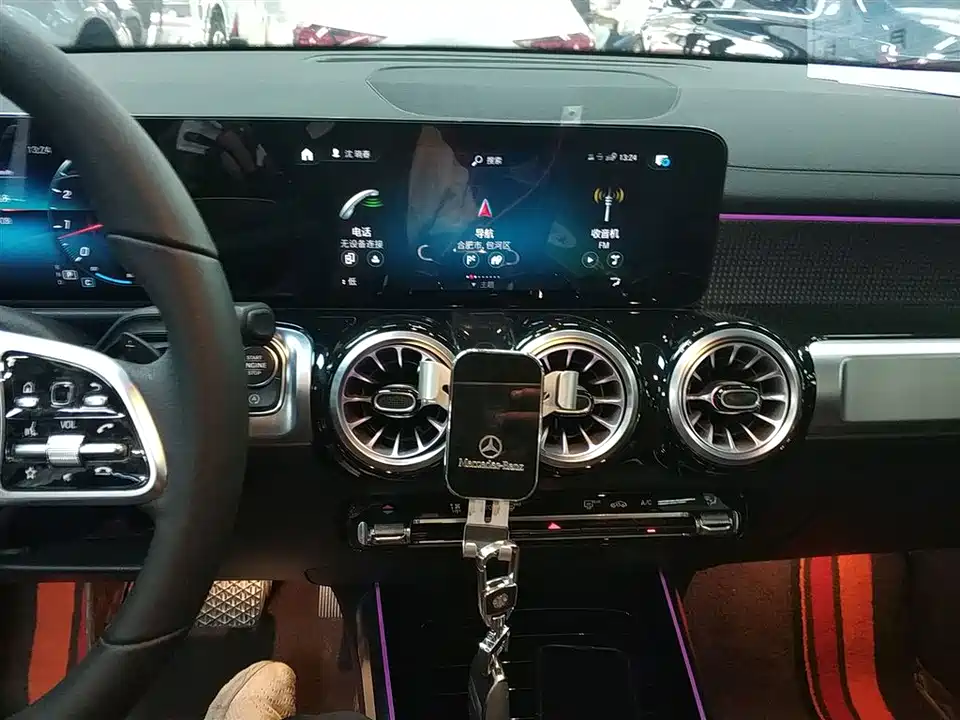 Mercedes-Benz GLB Mercedes-Benz GLB