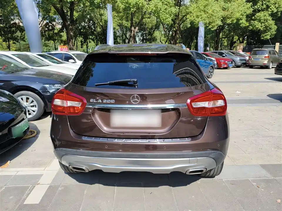 Mercedes-Benz GLA