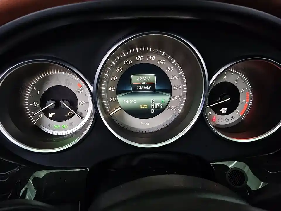 Mercedes-Benz CLS Mercedes-Benz CLS