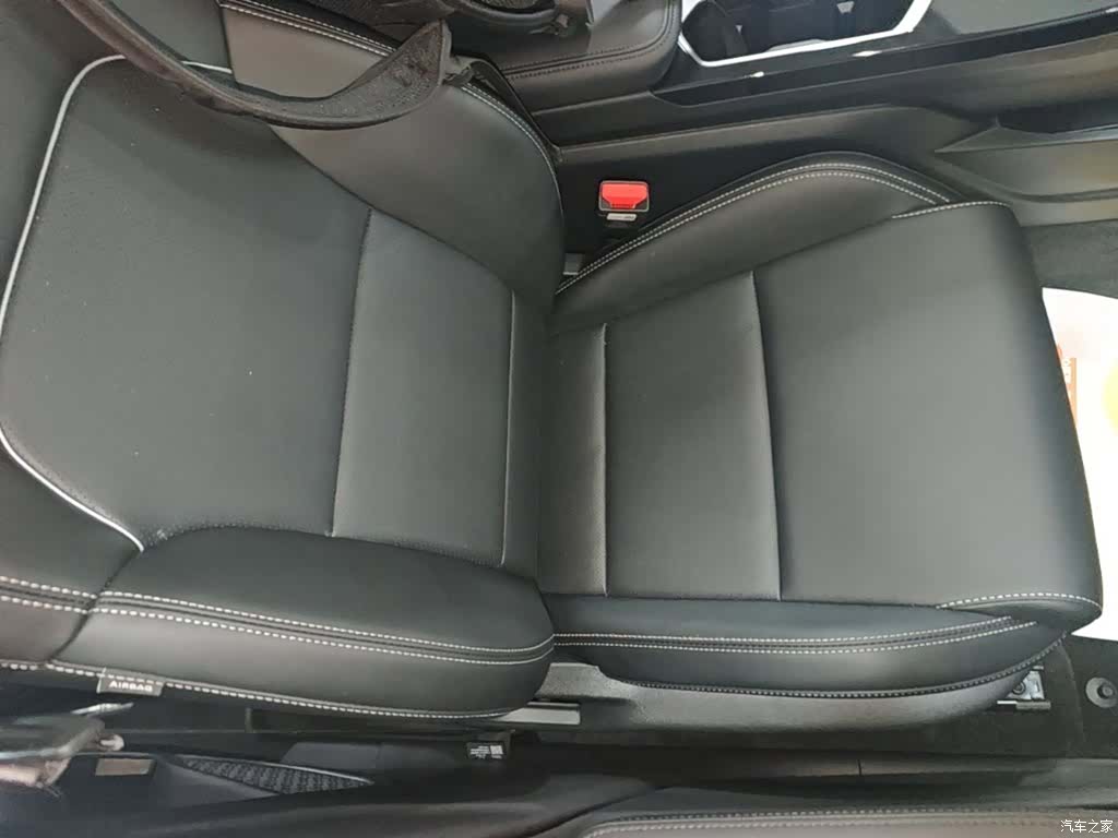 Geely Coolray, 2025 25