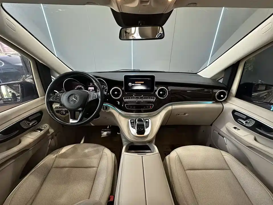 Mercedes-Benz V-class Mercedes-Benz V-class